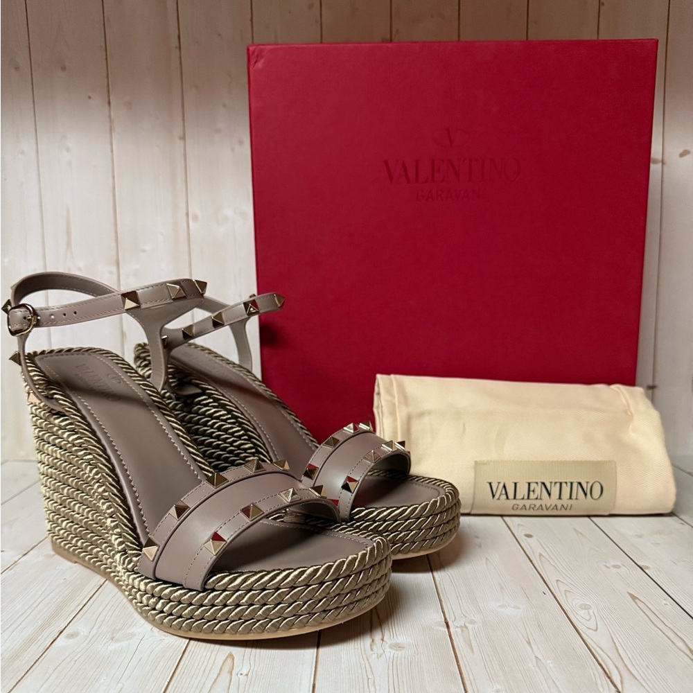 Valentino Garavani Rockstud Torchon Espadrille Wedge Taupe Sz 41 / 11 - Picture 1 of 15